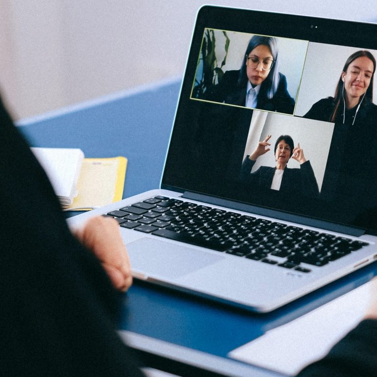 10-pexels-anna-shvets-4226122