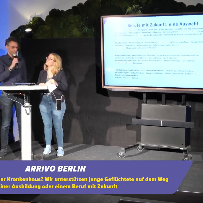 #seiDUAL Johnny Van Hove und Nadja Dompreh auf der Bühne von #seiDual