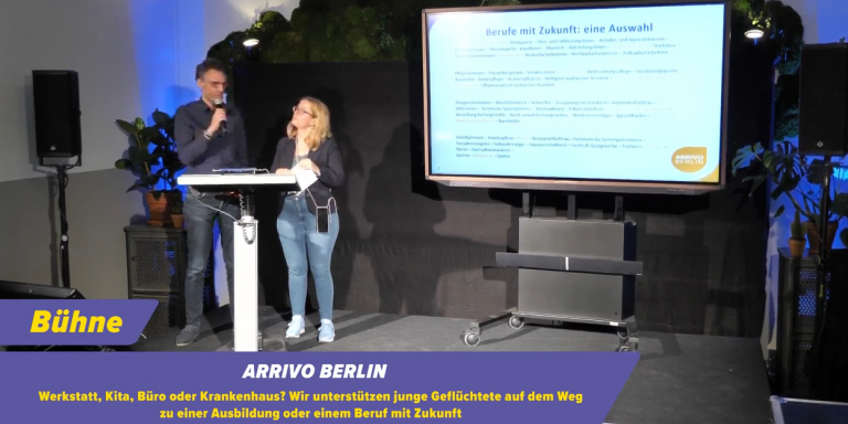 Johnny Van Hove und Nadja Dompreh auf der Bühne von #seiDual