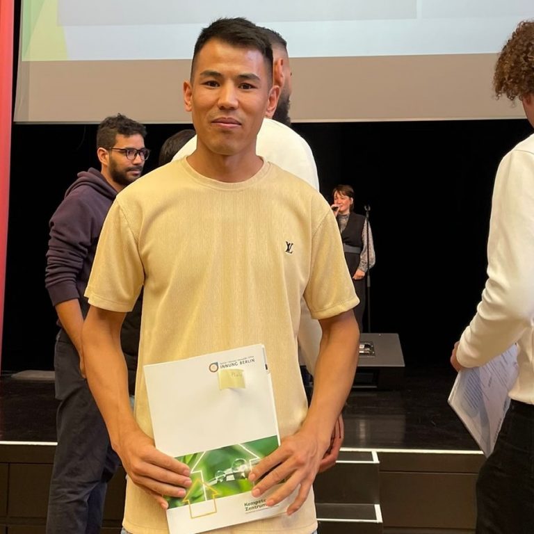 PHOTO-2024-09-28-13-25-42-zuschnitt